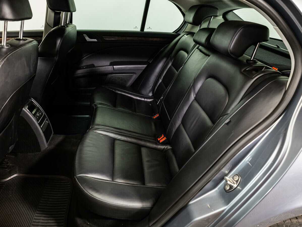 Skoda Superb с пробегом — 2010 год. Фото: #7