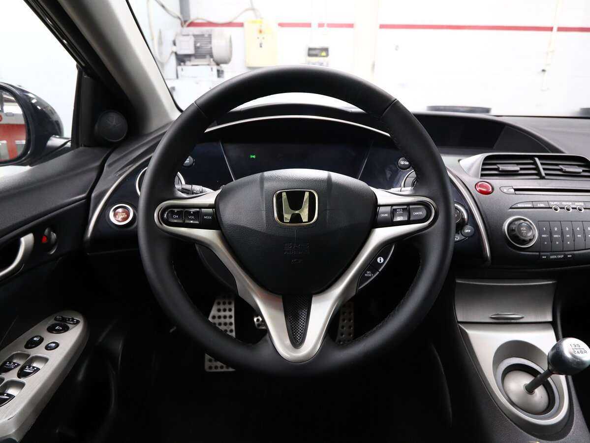 Honda Civic с пробегом — 2008 год. Фото: #15