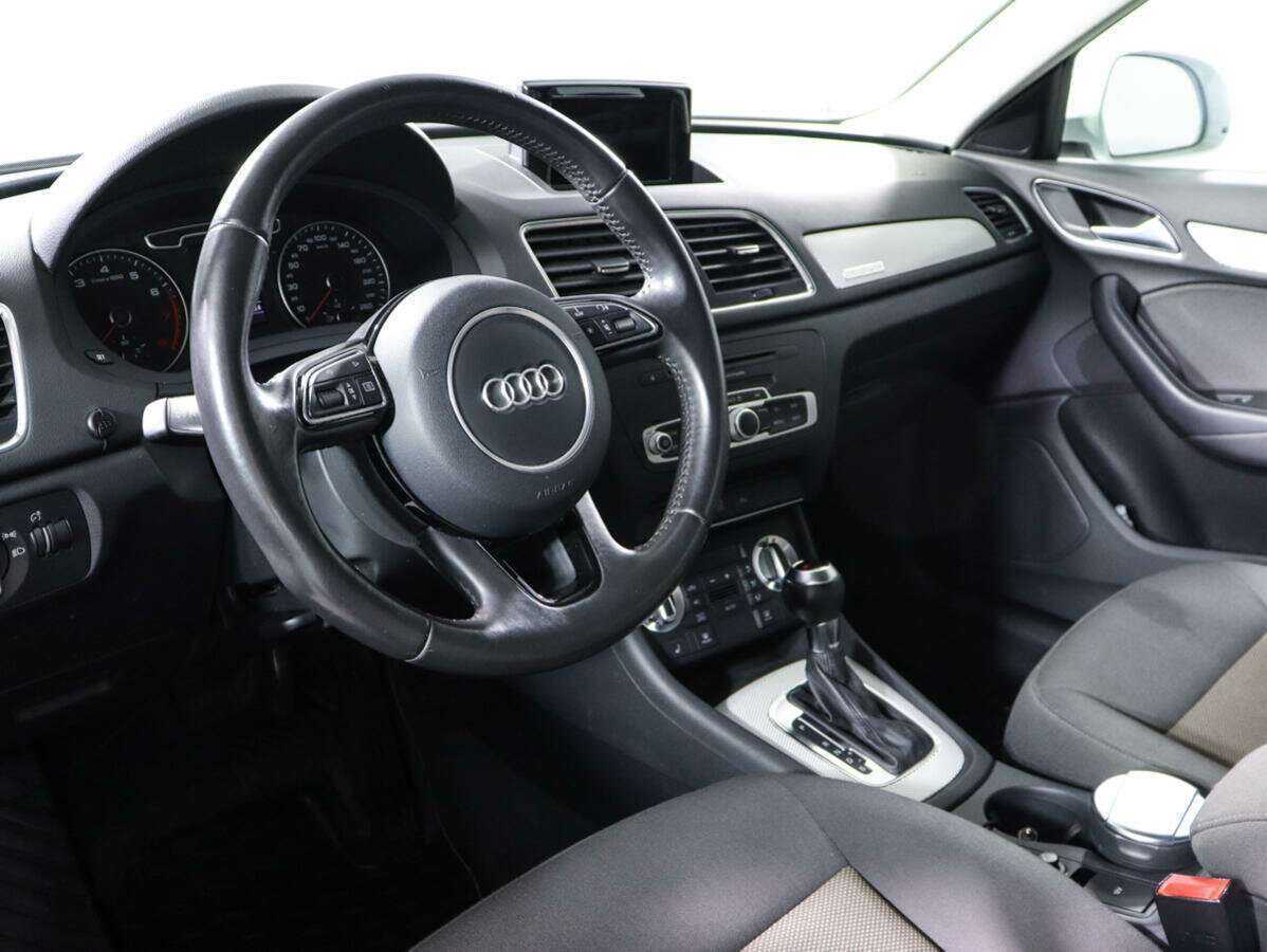 Audi Q3 с пробегом — 2012 год. Фото: #11