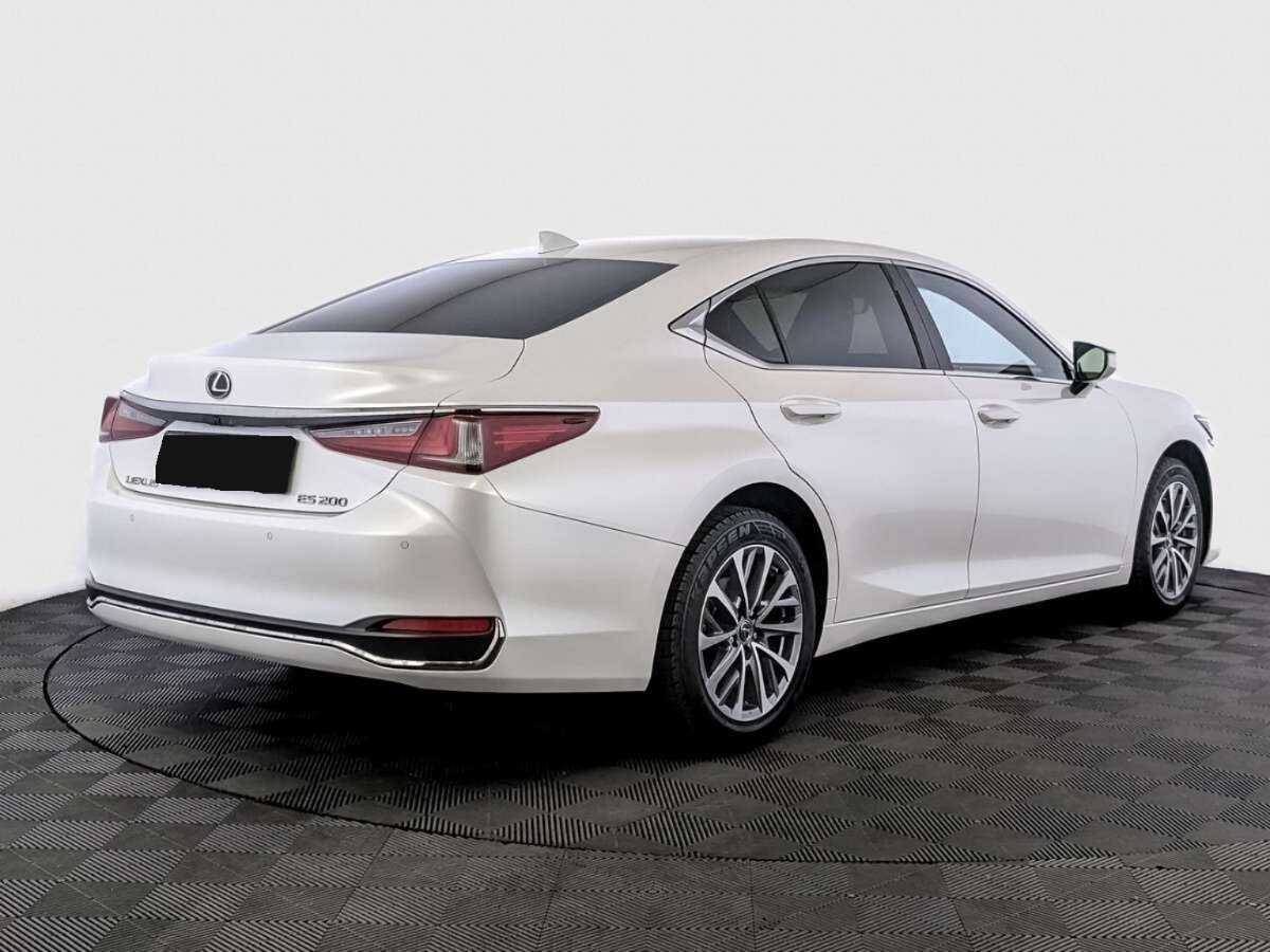 Lexus ES с пробегом — 2022 год. Фото: #4