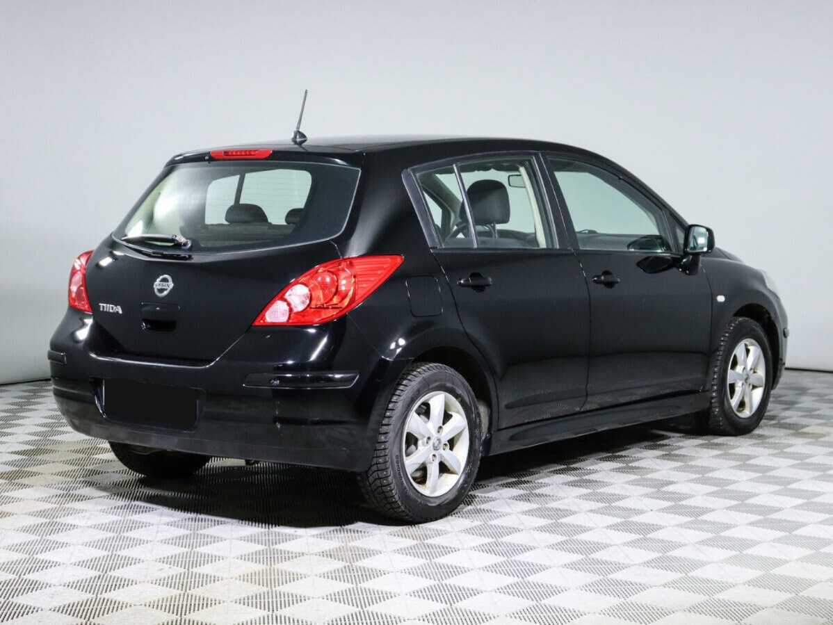 Nissan Tiida с пробегом — 2011 год. Фото: #3