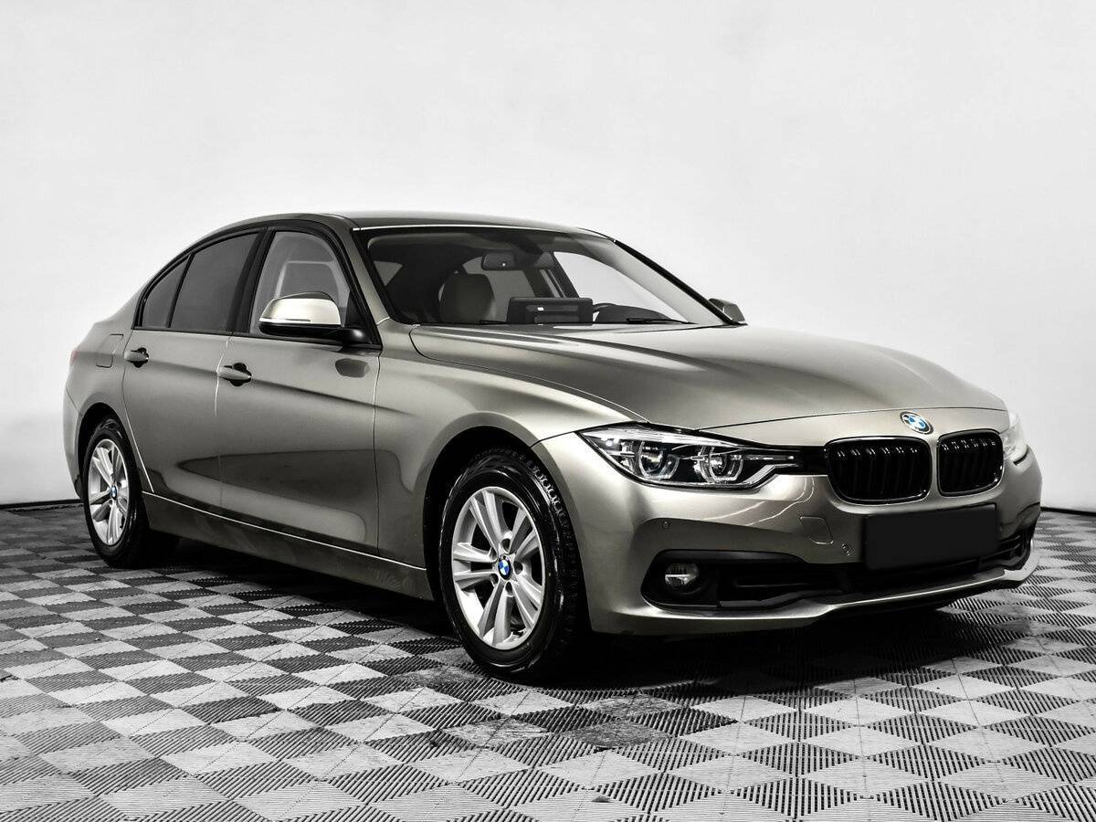 BMW 3 серии с пробегом — 2015 год. Фото: #2