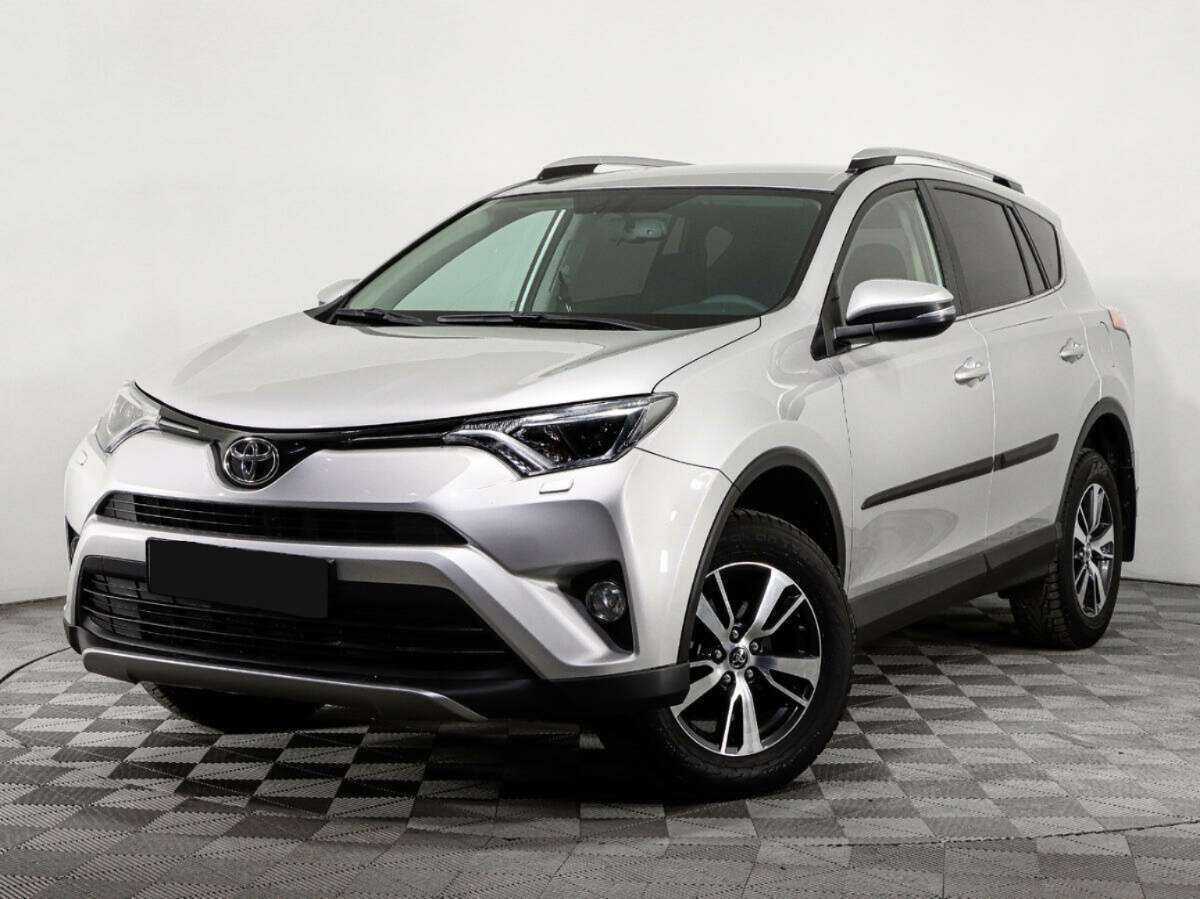 Toyota RAV4 с пробегом — 2017 год. Фото: #0