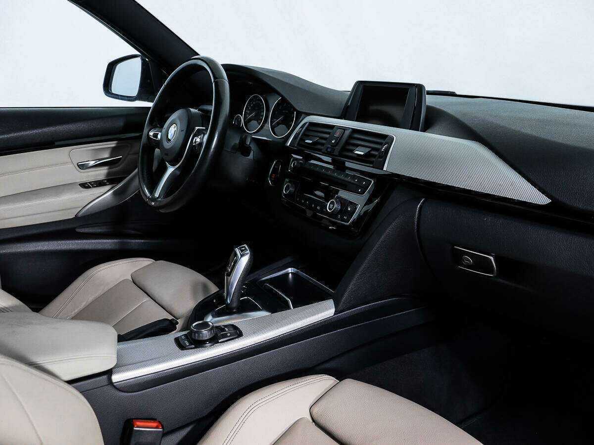 BMW 3 серии с пробегом — 2015 год. Фото: #8