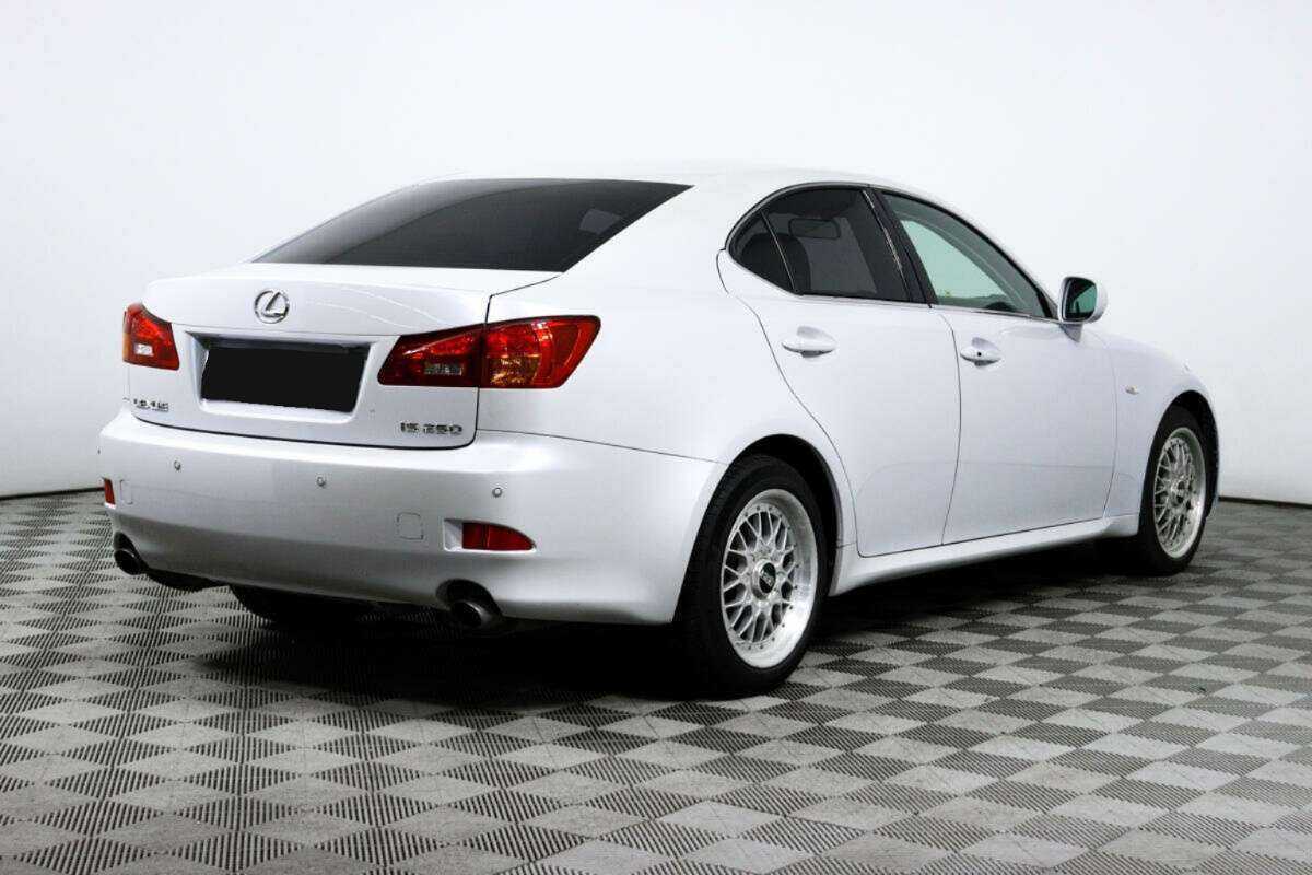 Lexus IS с пробегом — 2008 год. Фото: #4