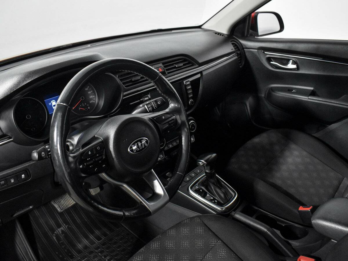 Kia Rio с пробегом — 2018 год. Фото: #8