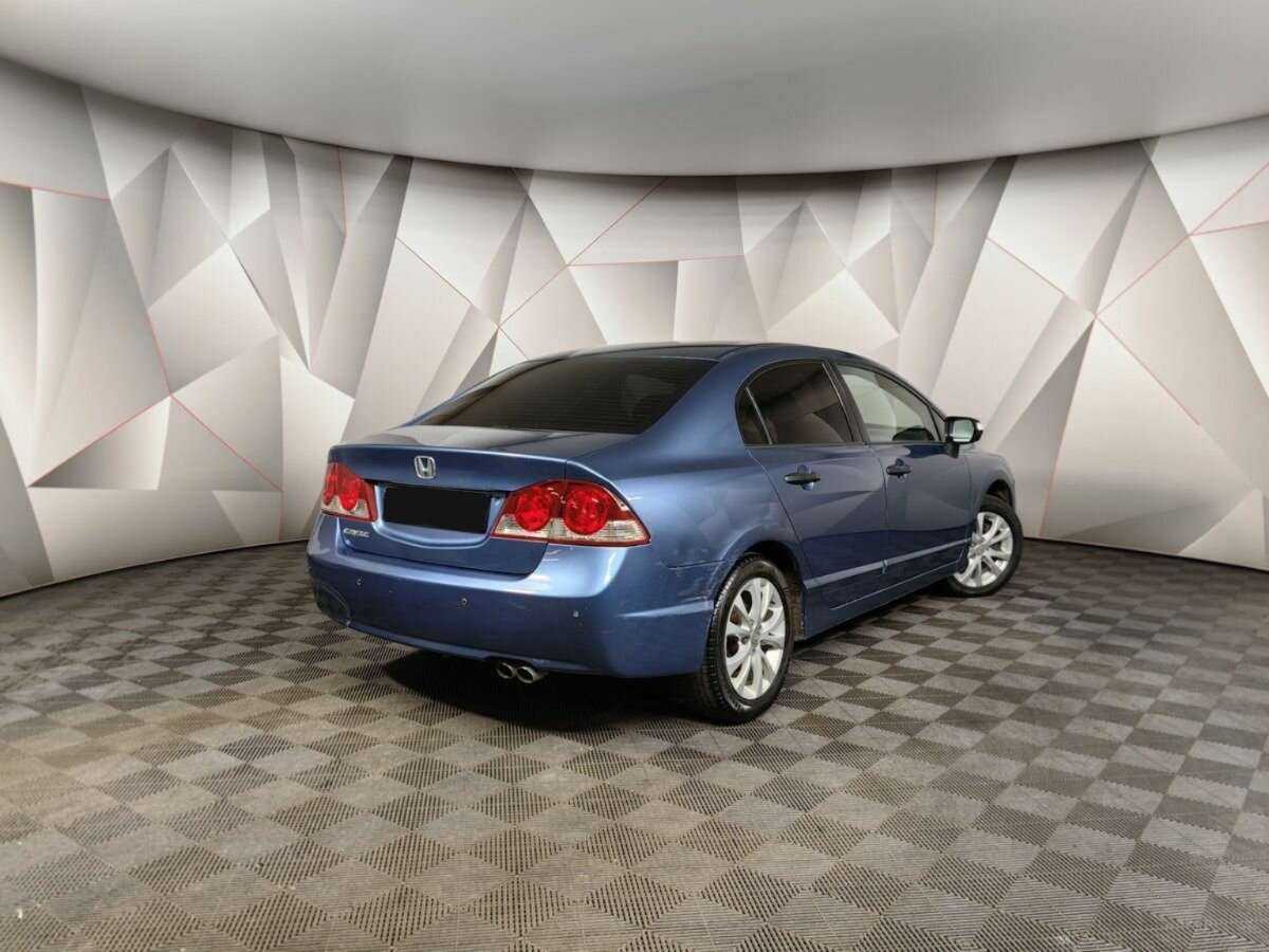 Honda Civic с пробегом — 2008 год. Фото: #1
