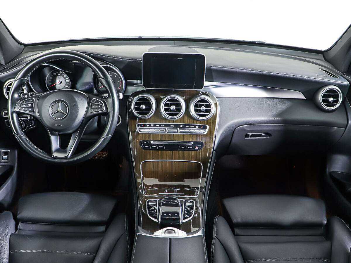 Mercedes-Benz GLC с пробегом — 2016 год. Фото: #10