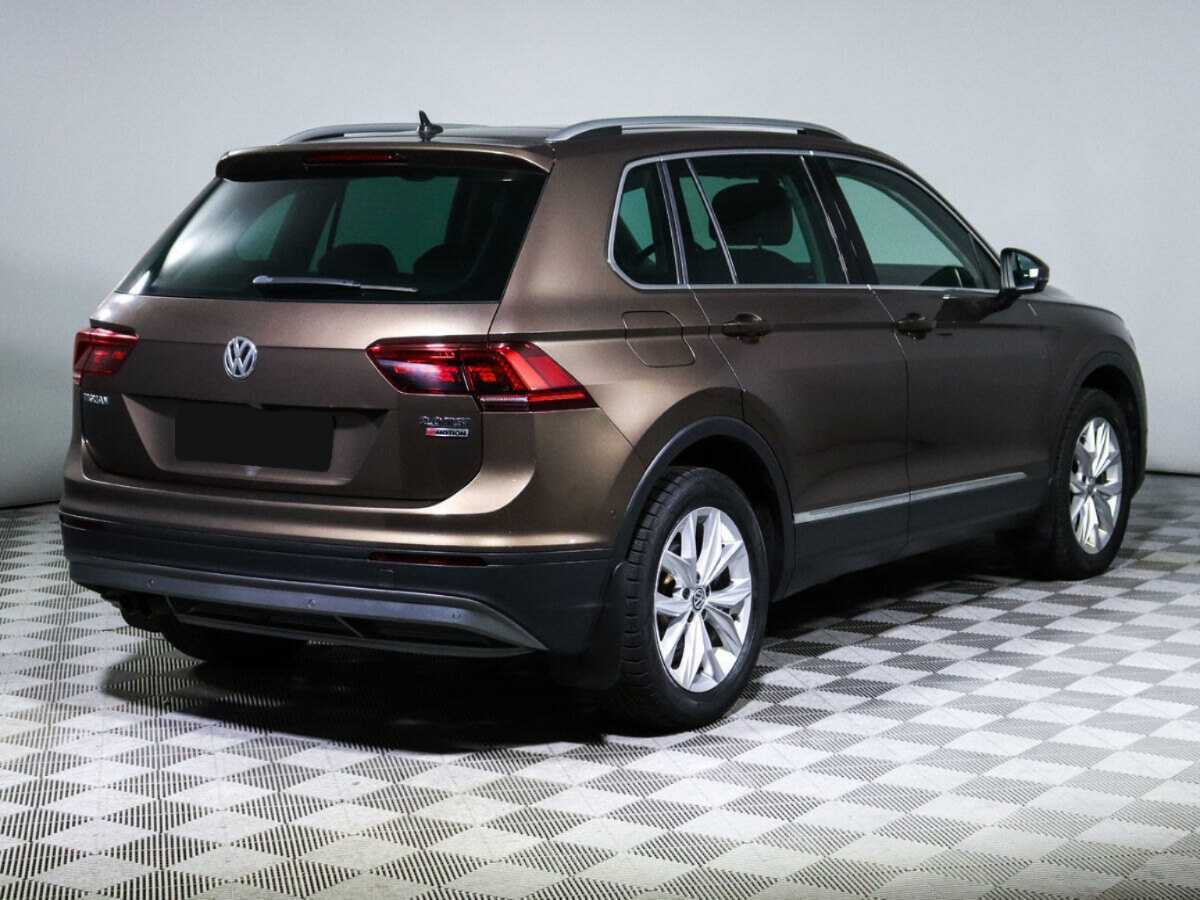 Volkswagen Tiguan с пробегом — 2017 год. Фото: #3
