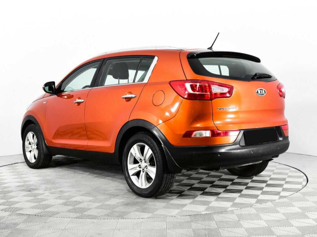 Kia Sportage с пробегом — 2011 год. Фото: #6