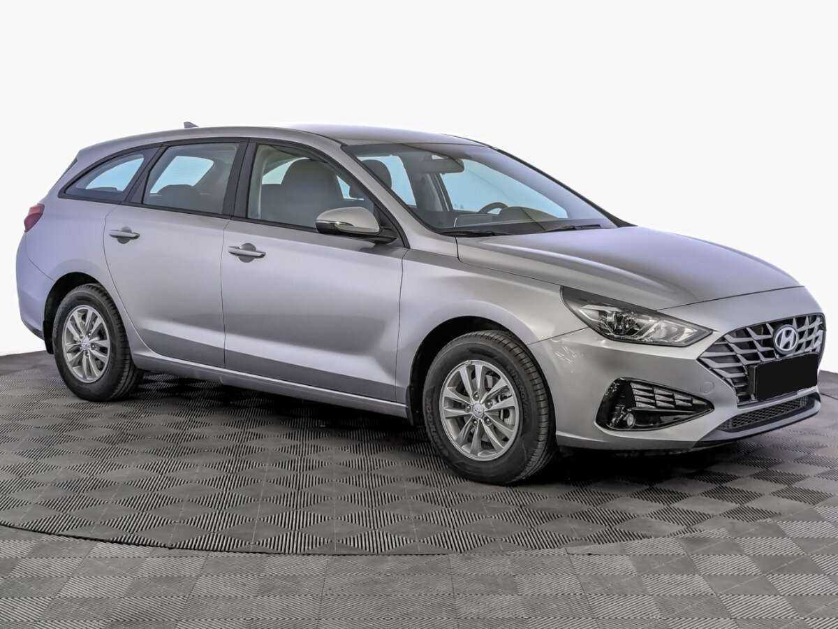 Hyundai i30 с пробегом — 2023 год. Фото: #2