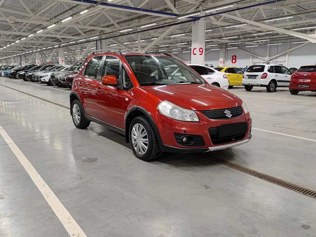 Suzuki SX4 с пробегом — 2011 год. Фото: #2