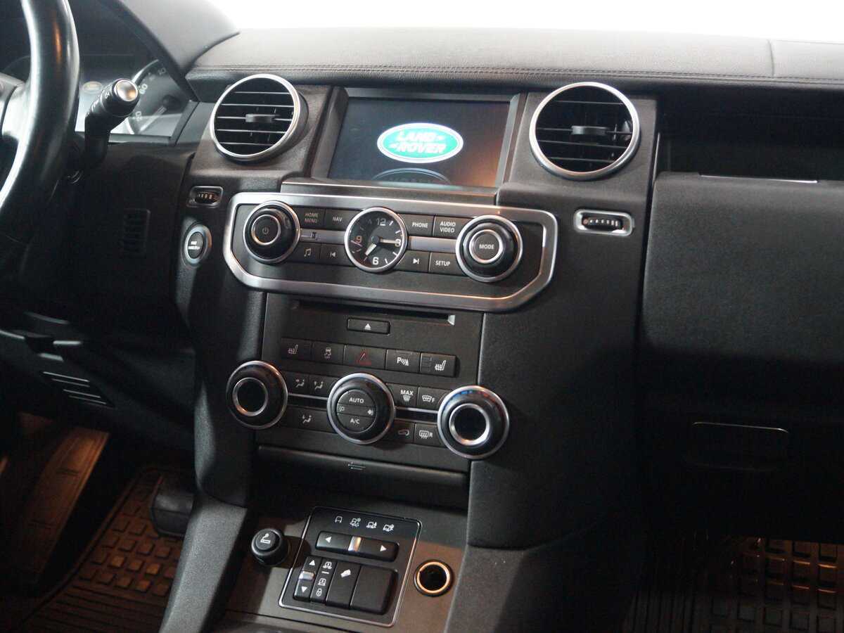 Land Rover Discovery с пробегом — 2015 год. Фото: #10