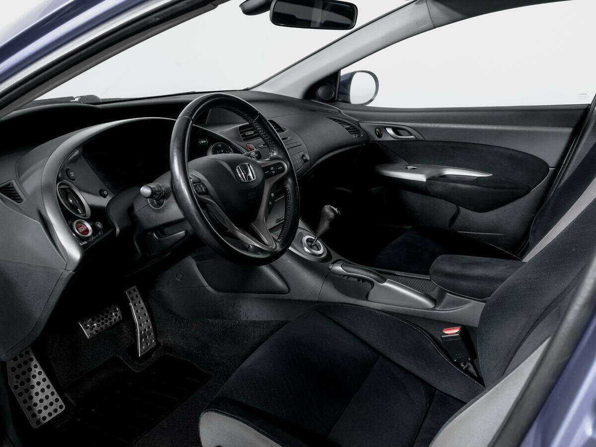 Honda Civic с пробегом — 2006 год. Фото: #15