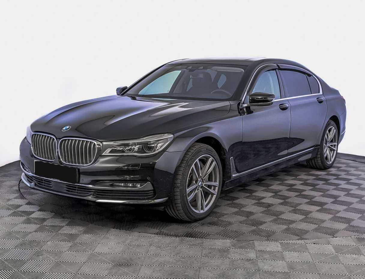 BMW 7 серии с пробегом — 2017 год. Посмотреть фото