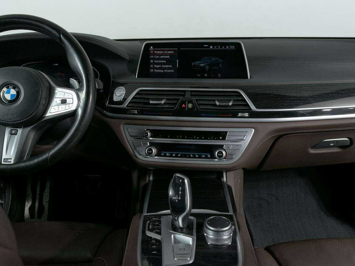 BMW 7 серии с пробегом — 2020 год. Фото: #10