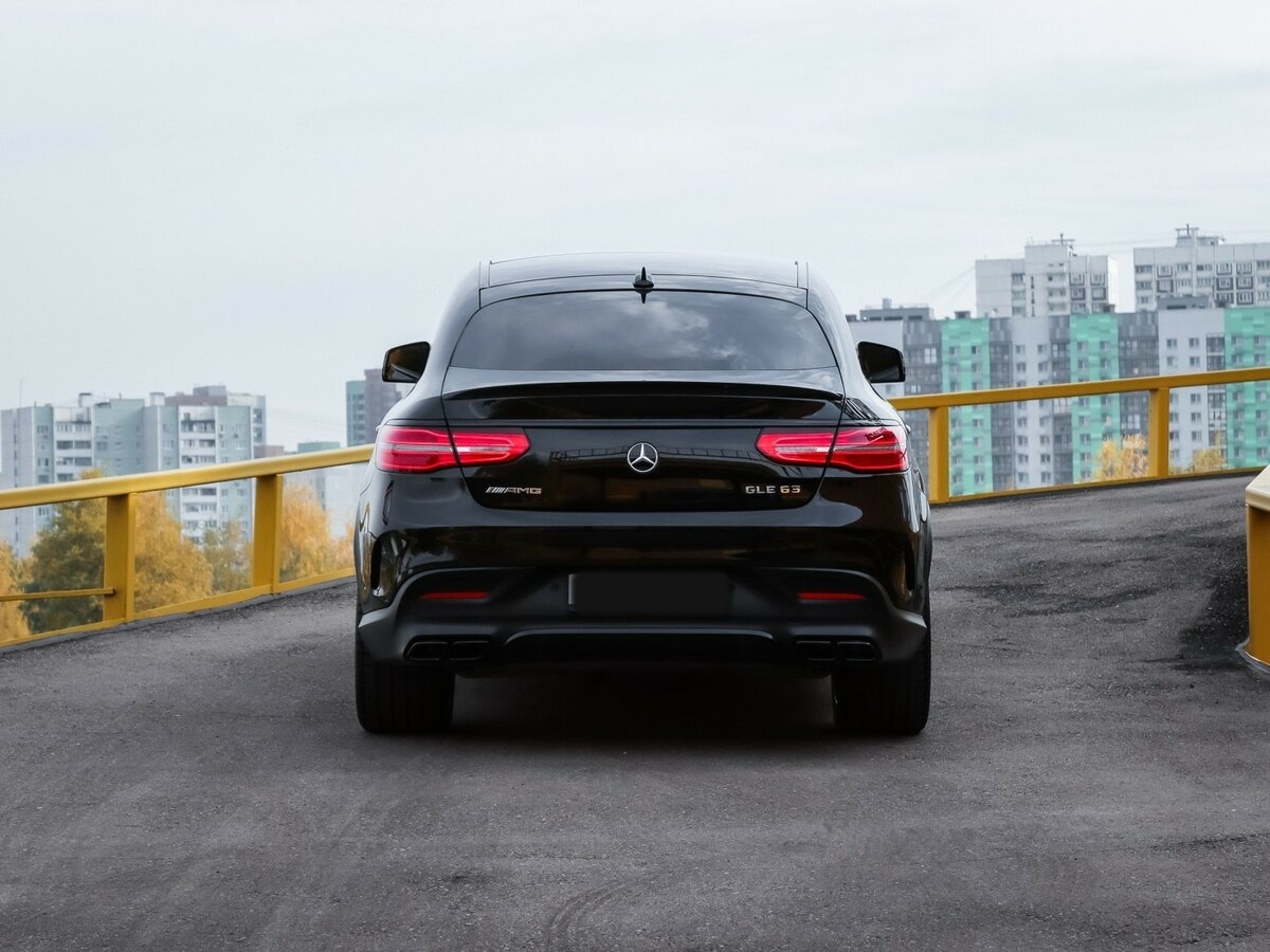 Mercedes-Benz GLE Coupe AMG с пробегом — 2017 год. Фото: #19