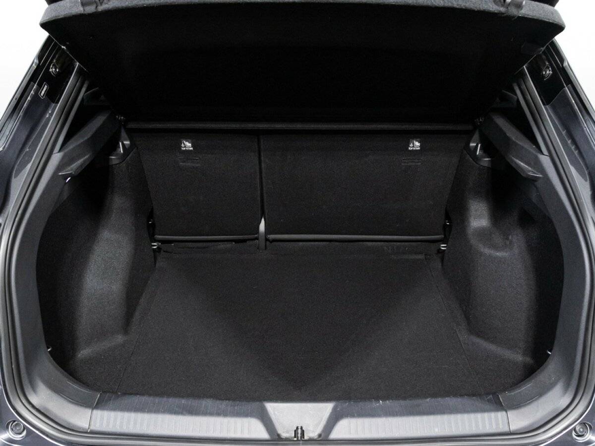 Volkswagen ID.4 с пробегом — 2021 год. Фото: #13