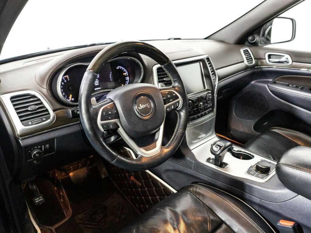 Jeep Grand Cherokee с пробегом — 2014 год. Фото: #10