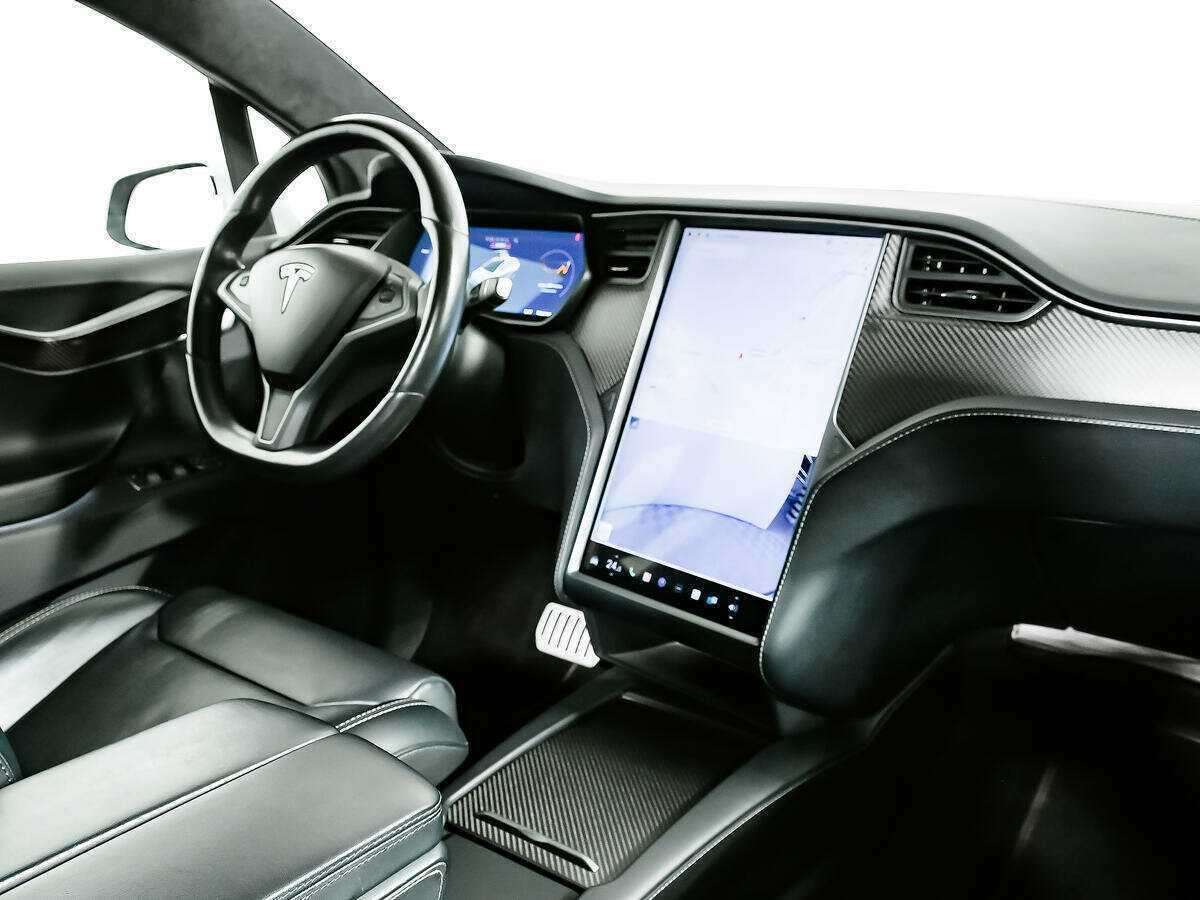Tesla Model X с пробегом — 2018 год. Фото: #6