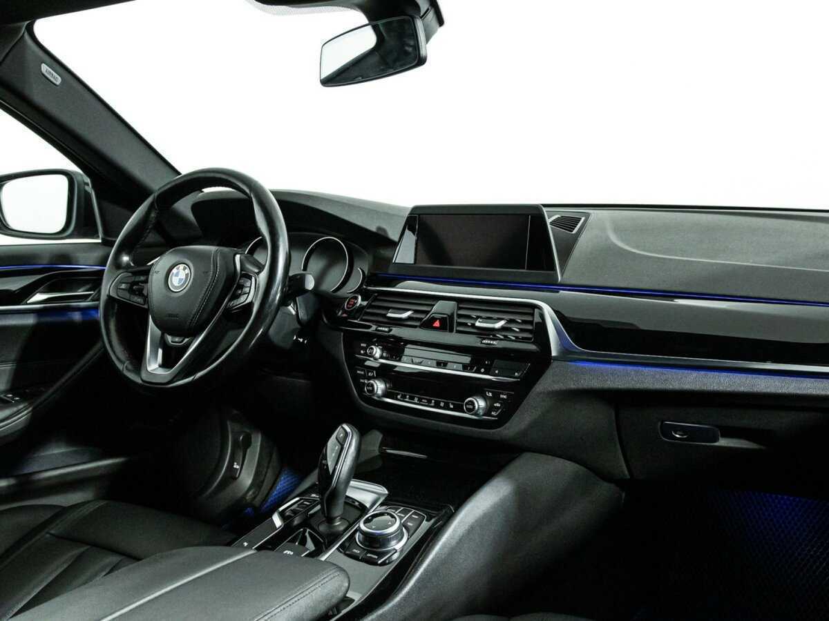 BMW 5 серии с пробегом — 2017 год. Фото: #8