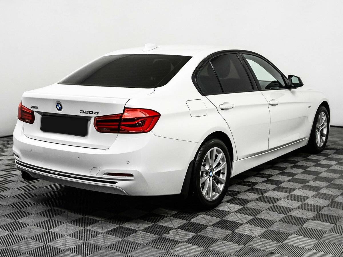 BMW 3 серии с пробегом — 2017 год. Фото: #4