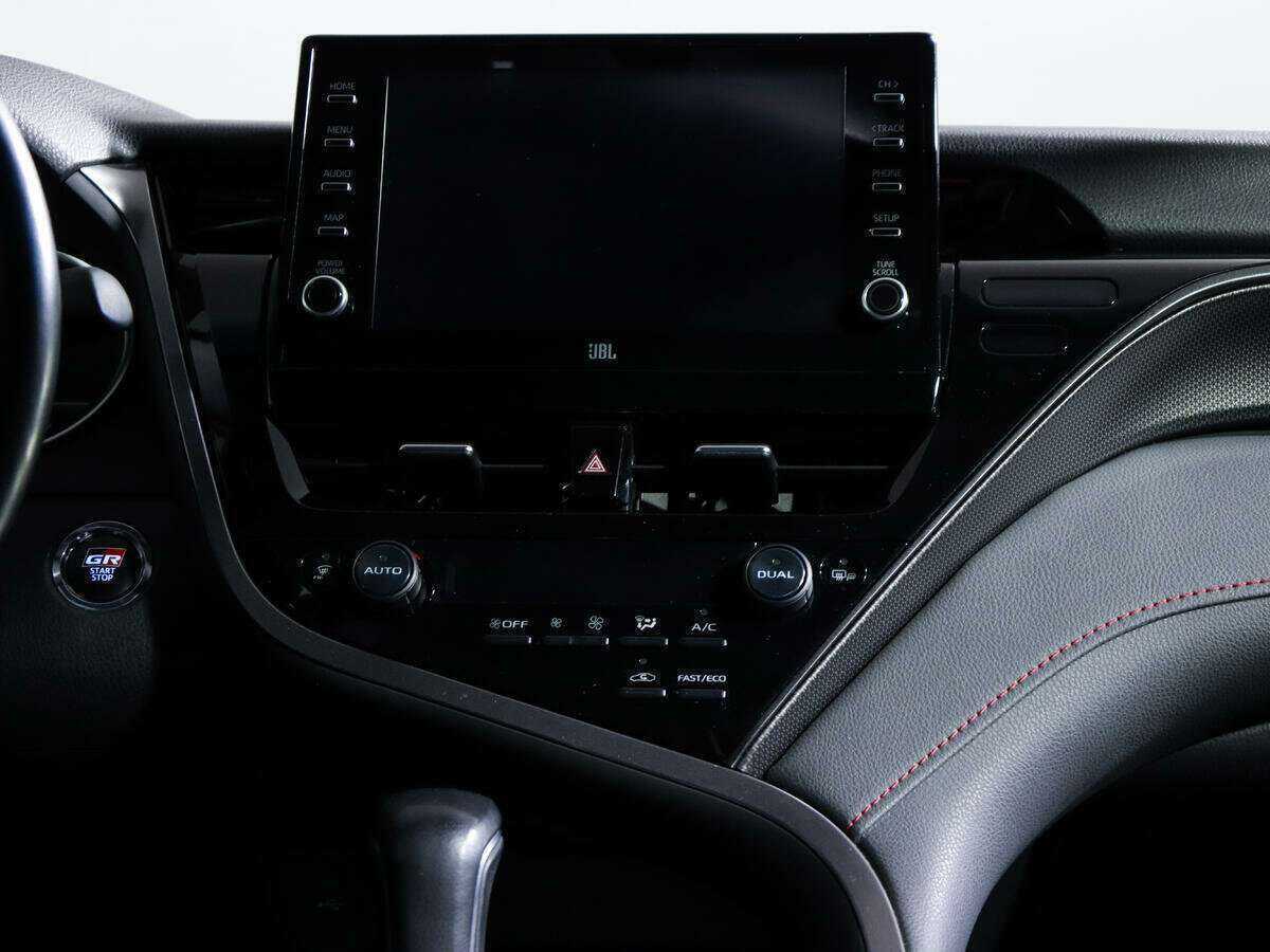 Toyota Camry с пробегом — 2021 год. Фото: #12