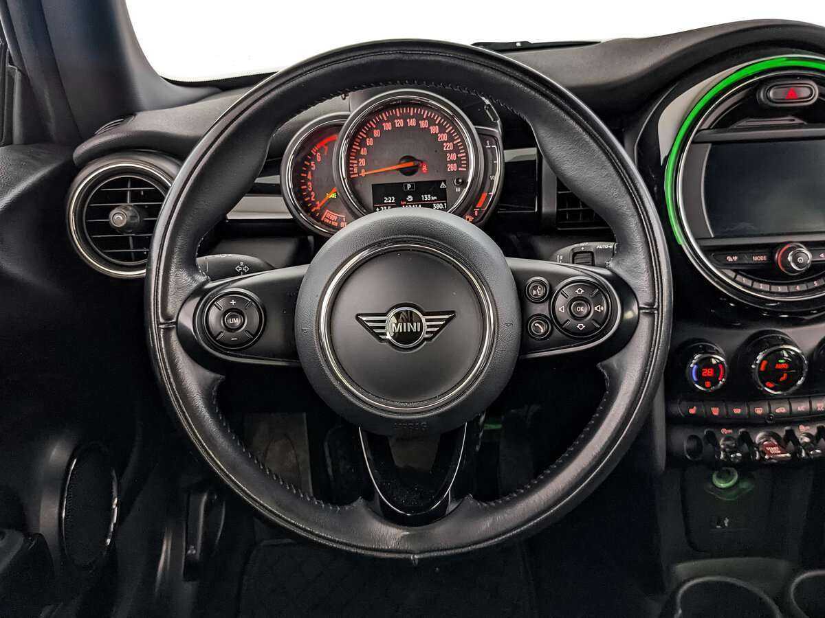 Mini Hatch с пробегом — 2020 год. Фото: #16