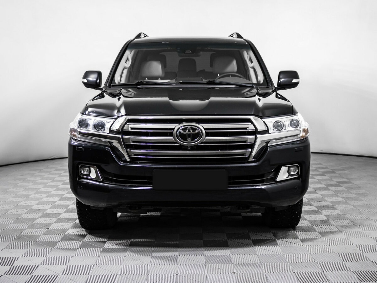 Toyota Land Cruiser с пробегом — 2016 год. Фото: #1