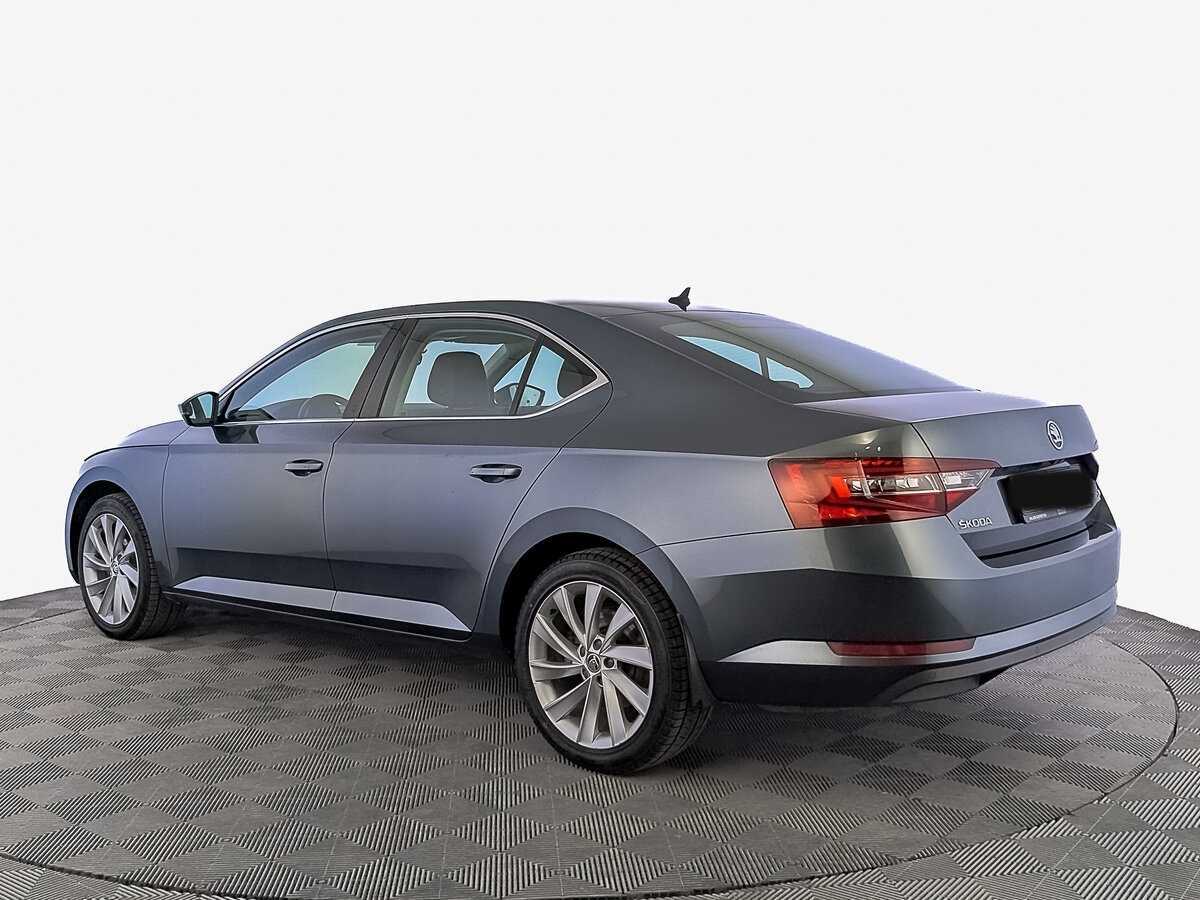 Skoda Superb с пробегом — 2018 год. Фото: #6