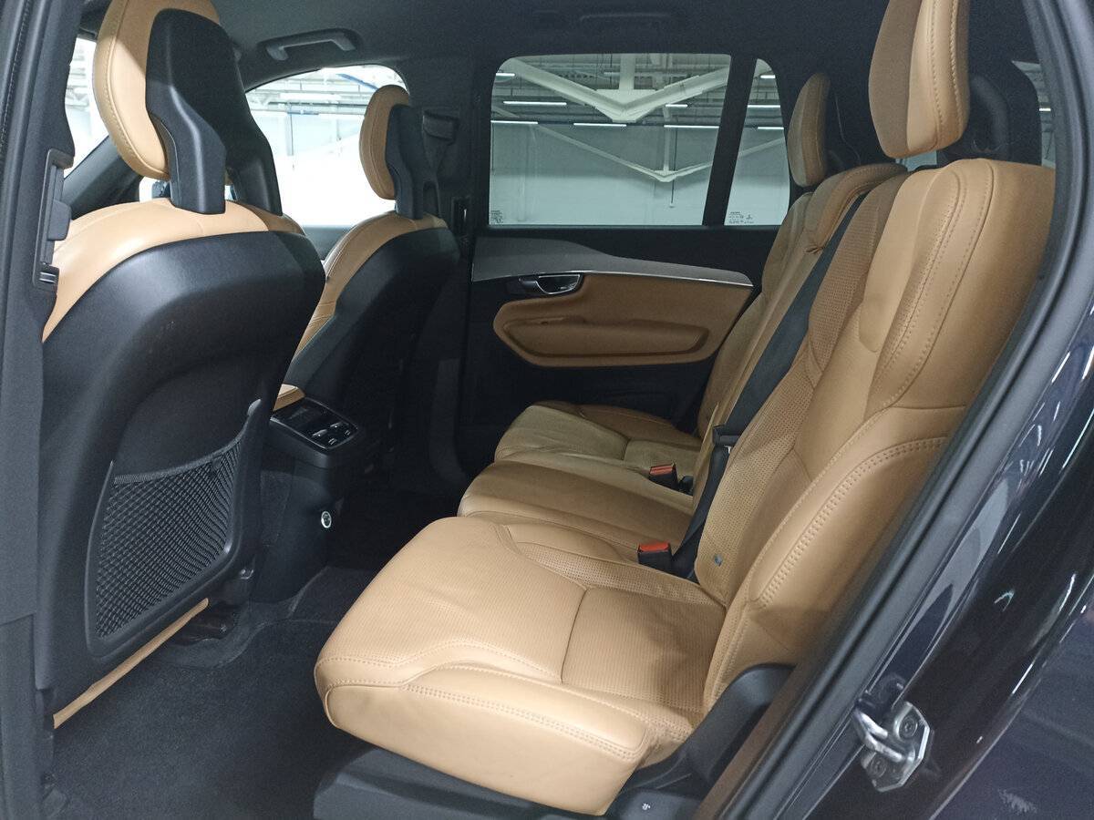 Volvo XC90 с пробегом — 2017 год. Фото: #11