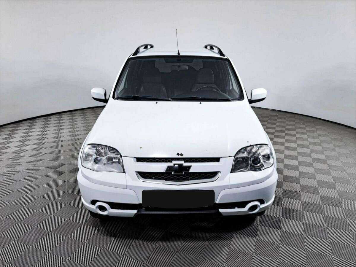 Chevrolet Niva с пробегом — 2013 год. Фото: #1