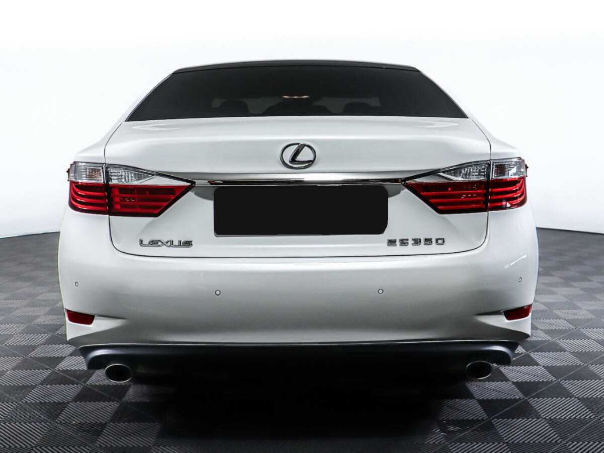 Lexus ES с пробегом — 2014 год. Фото: #5