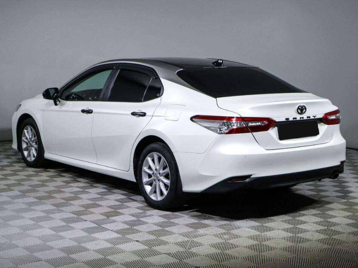 Toyota Camry с пробегом — 2019 год. Фото: #5