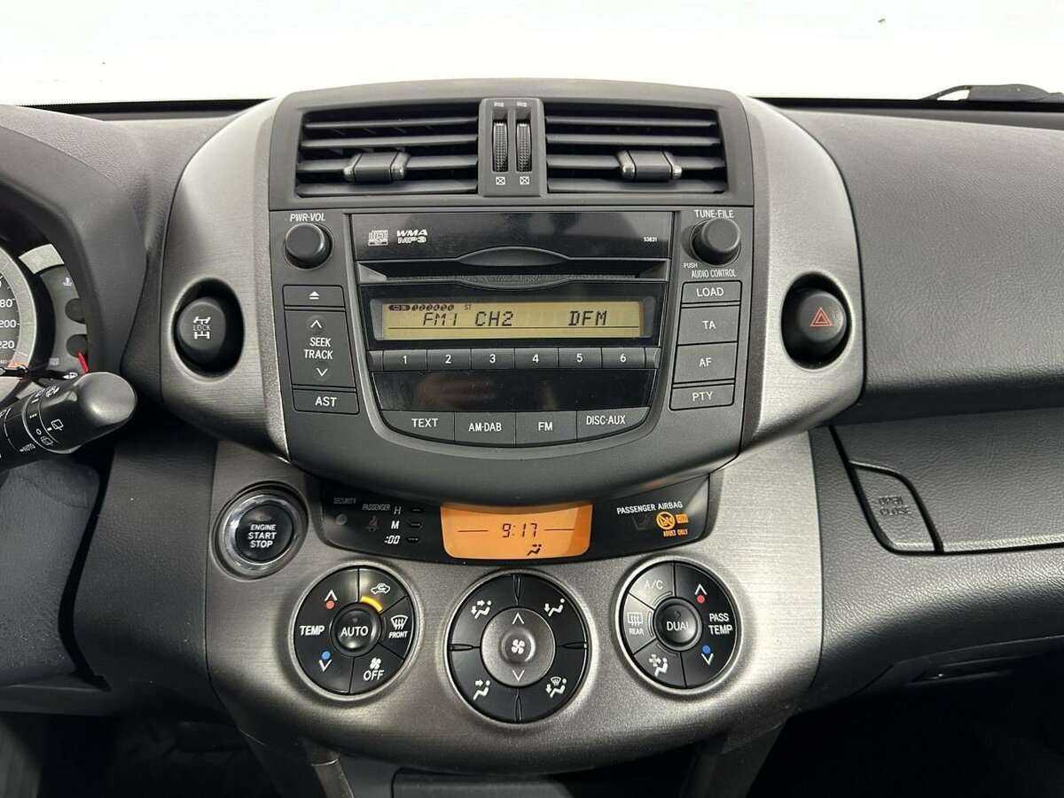 Toyota RAV4 с пробегом — 2009 год. Фото: #10
