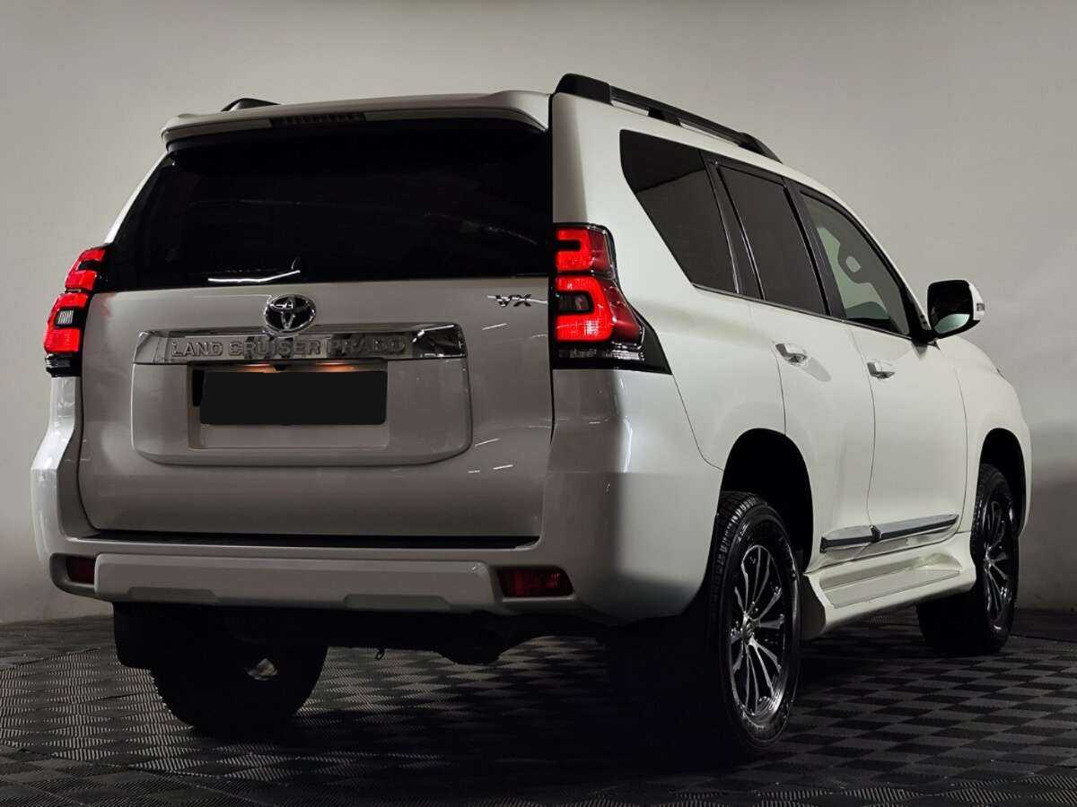 Toyota Land Cruiser Prado с пробегом — 2021 год. Фото: #2