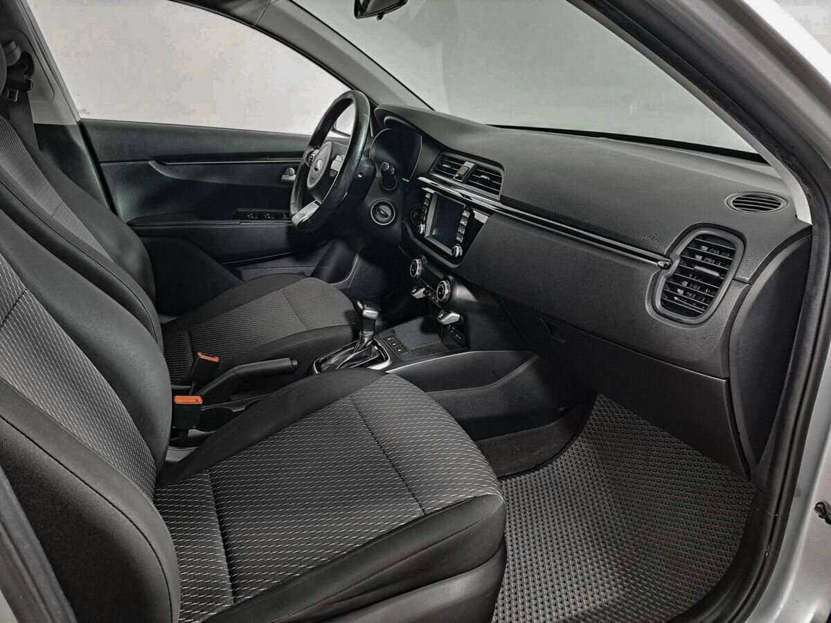 Kia Rio с пробегом — 2018 год. Фото: #6