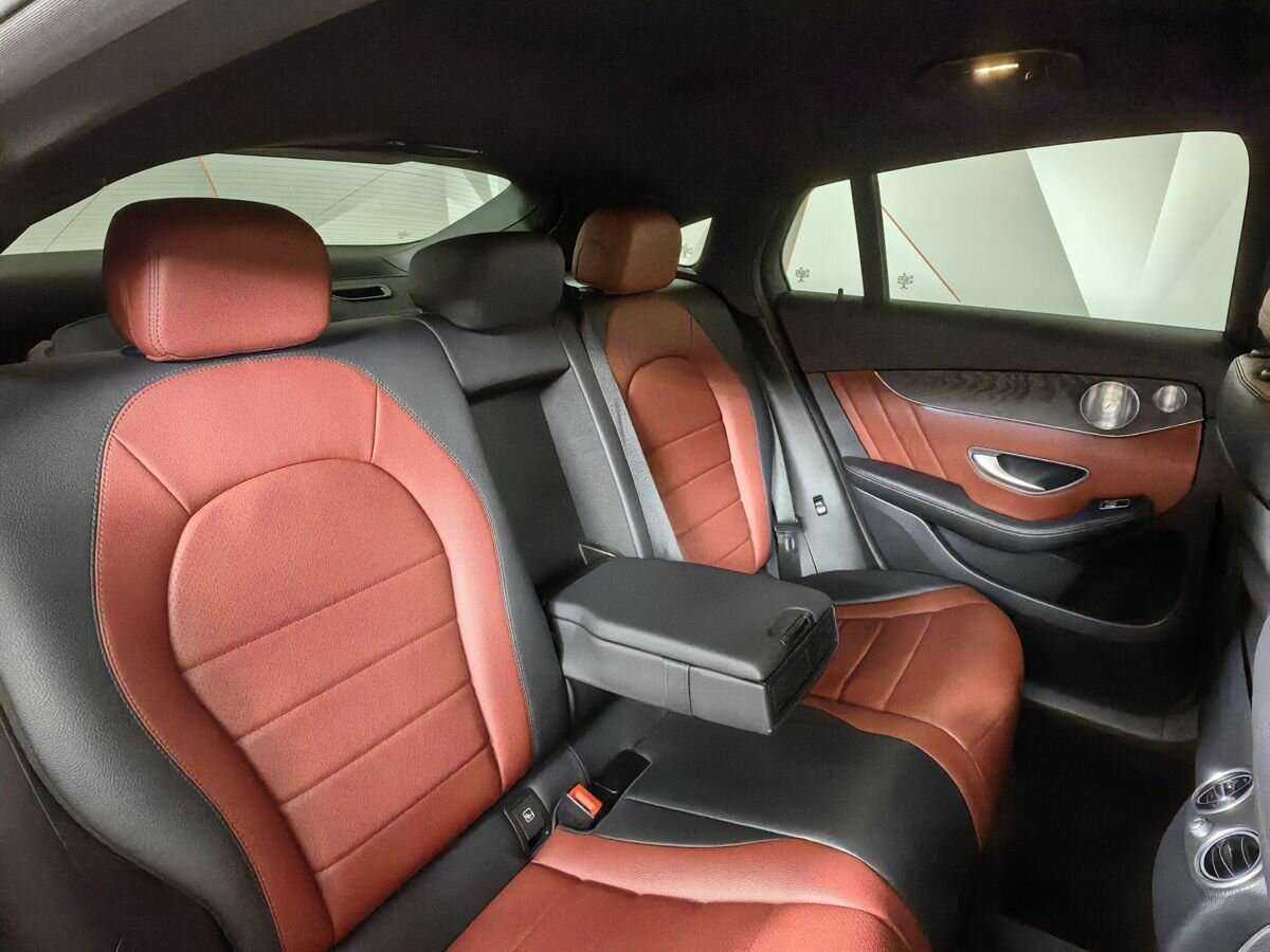 Mercedes-Benz GLC Coupe с пробегом — 2017 год. Фото: #11