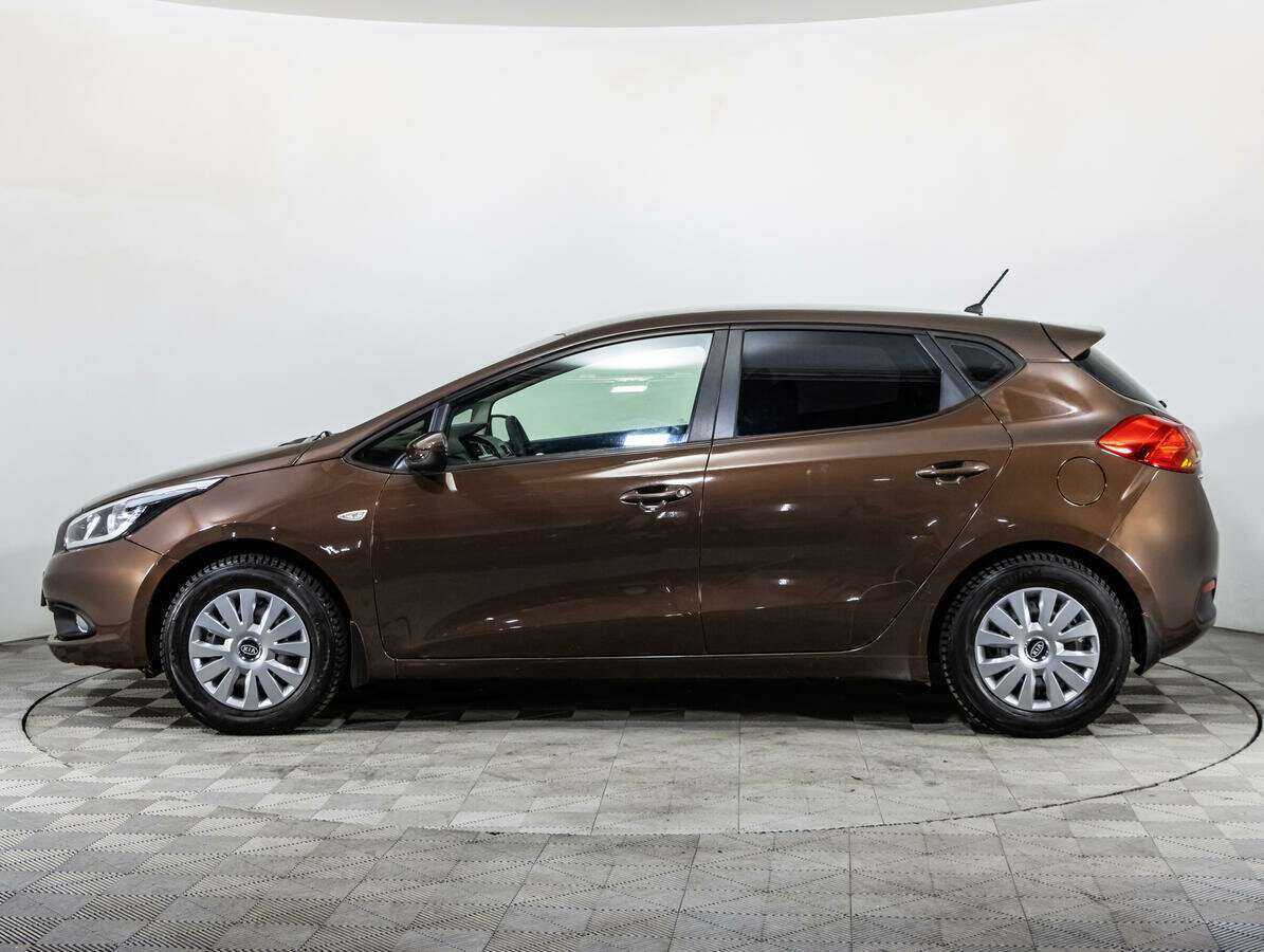 Kia Ceed с пробегом — 2015 год. Фото: #7