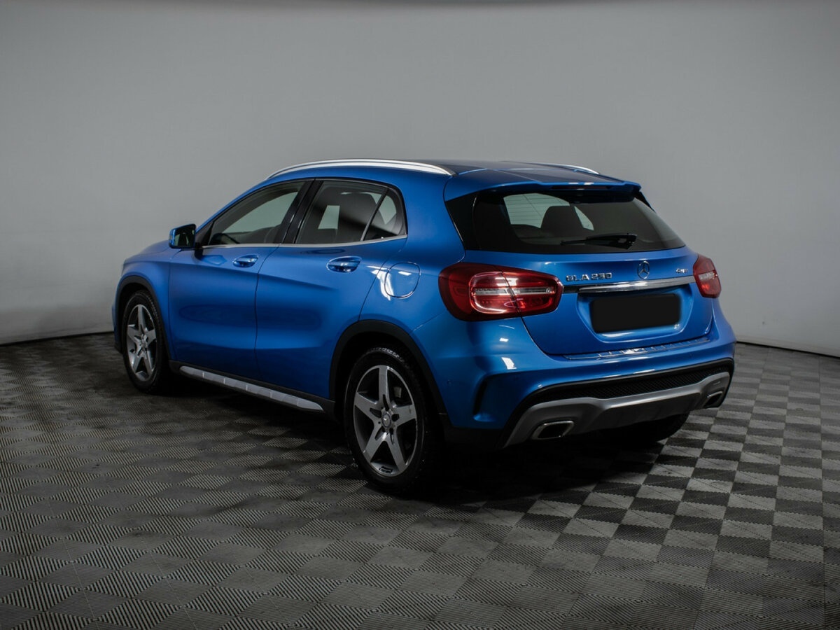 Mercedes-Benz GLA с пробегом — 2015 год. Фото: #6