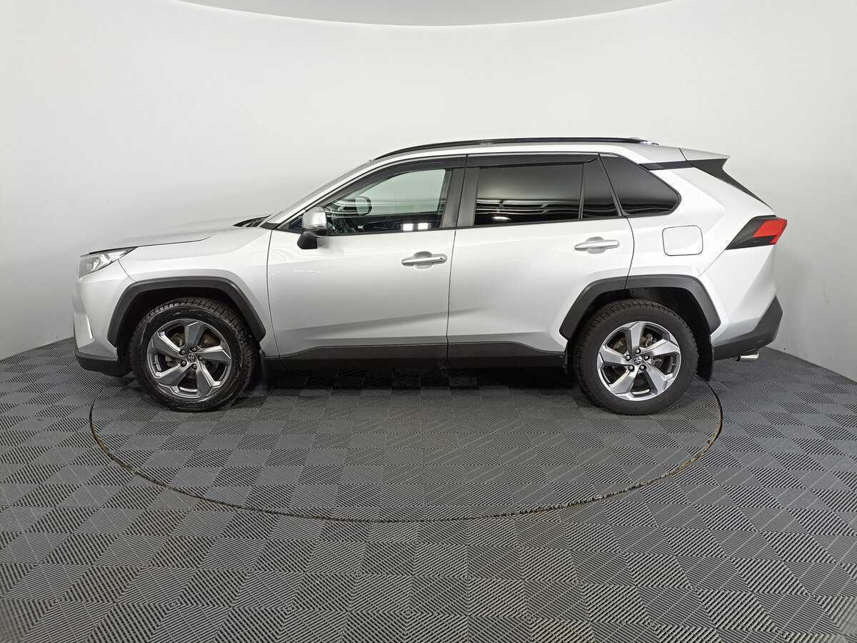 Toyota RAV4 с пробегом — 2019 год. Фото: #7