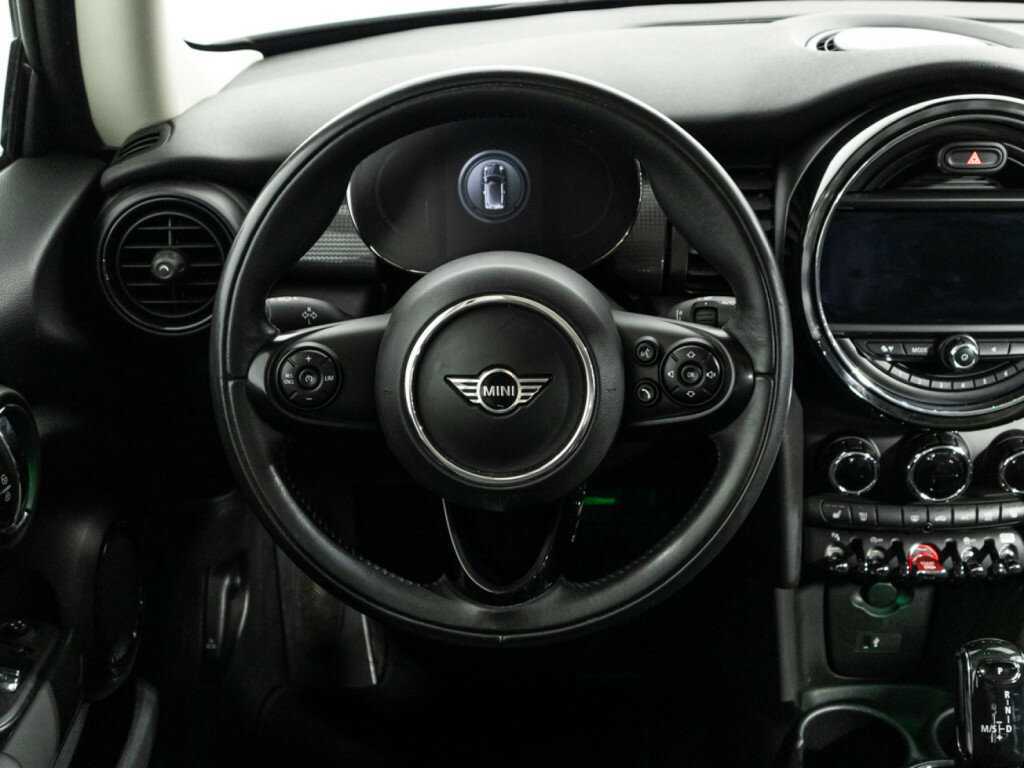 Mini Hatch с пробегом — 2020 год. Фото: #19