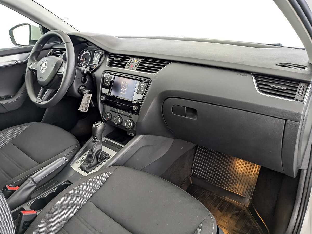 Skoda Octavia с пробегом — 2018 год. Фото: #10
