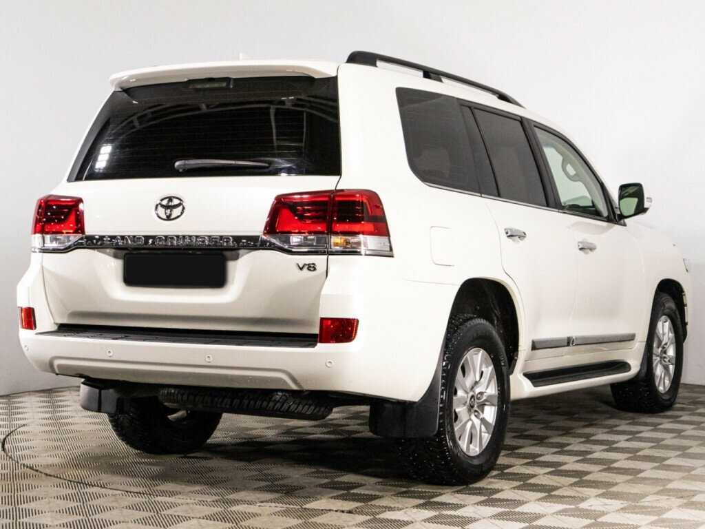 Toyota Land Cruiser с пробегом — 2016 год. Фото: #3