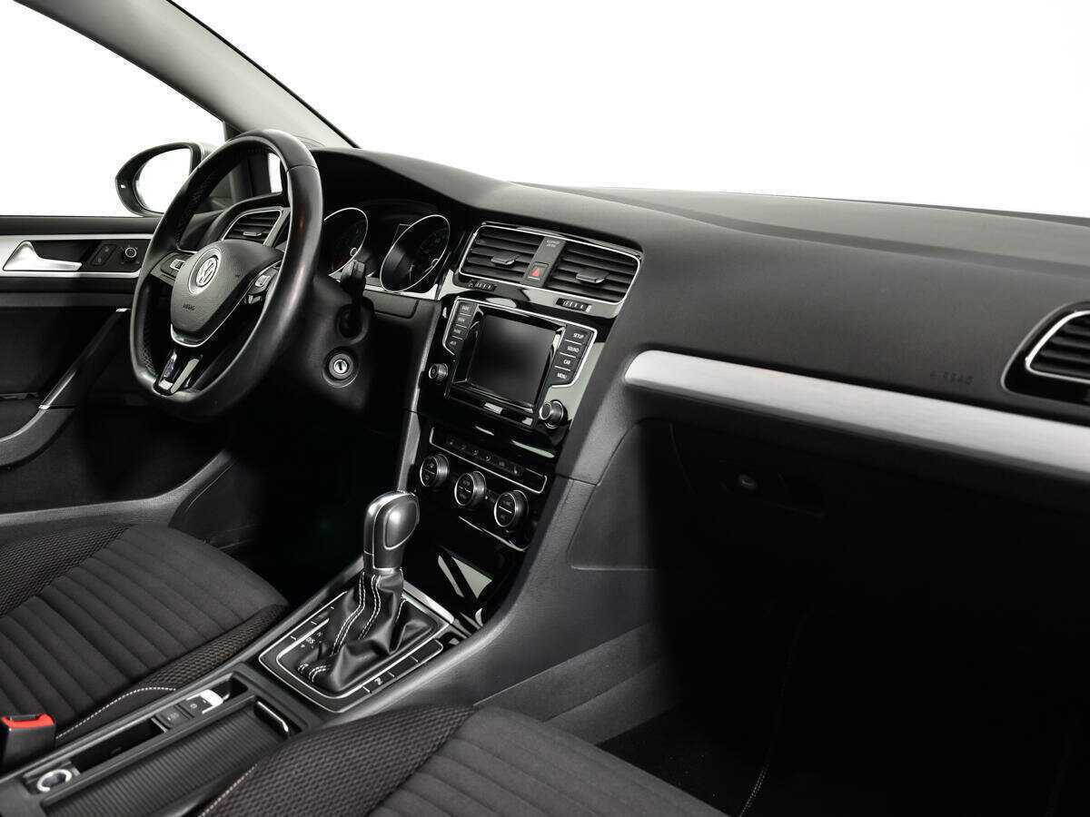 Volkswagen Golf с пробегом — 2014 год. Фото: #8