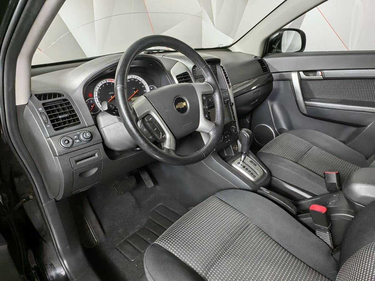Chevrolet Captiva с пробегом — 2008 год. Фото: #12
