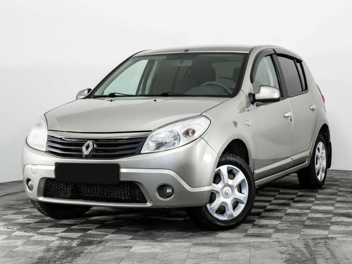 Renault Sandero с пробегом — 2014 год. Фото: #0
