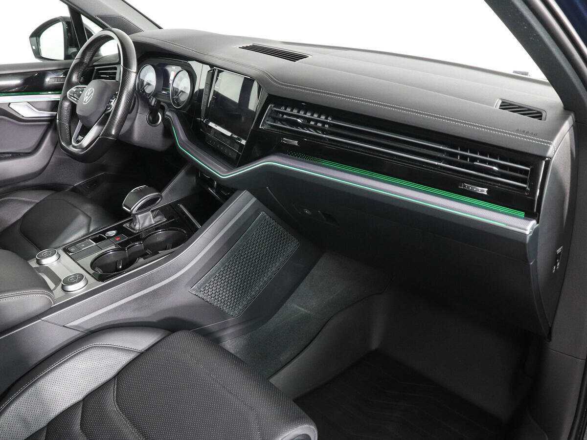 Volkswagen Touareg с пробегом — 2021 год. Фото: #9