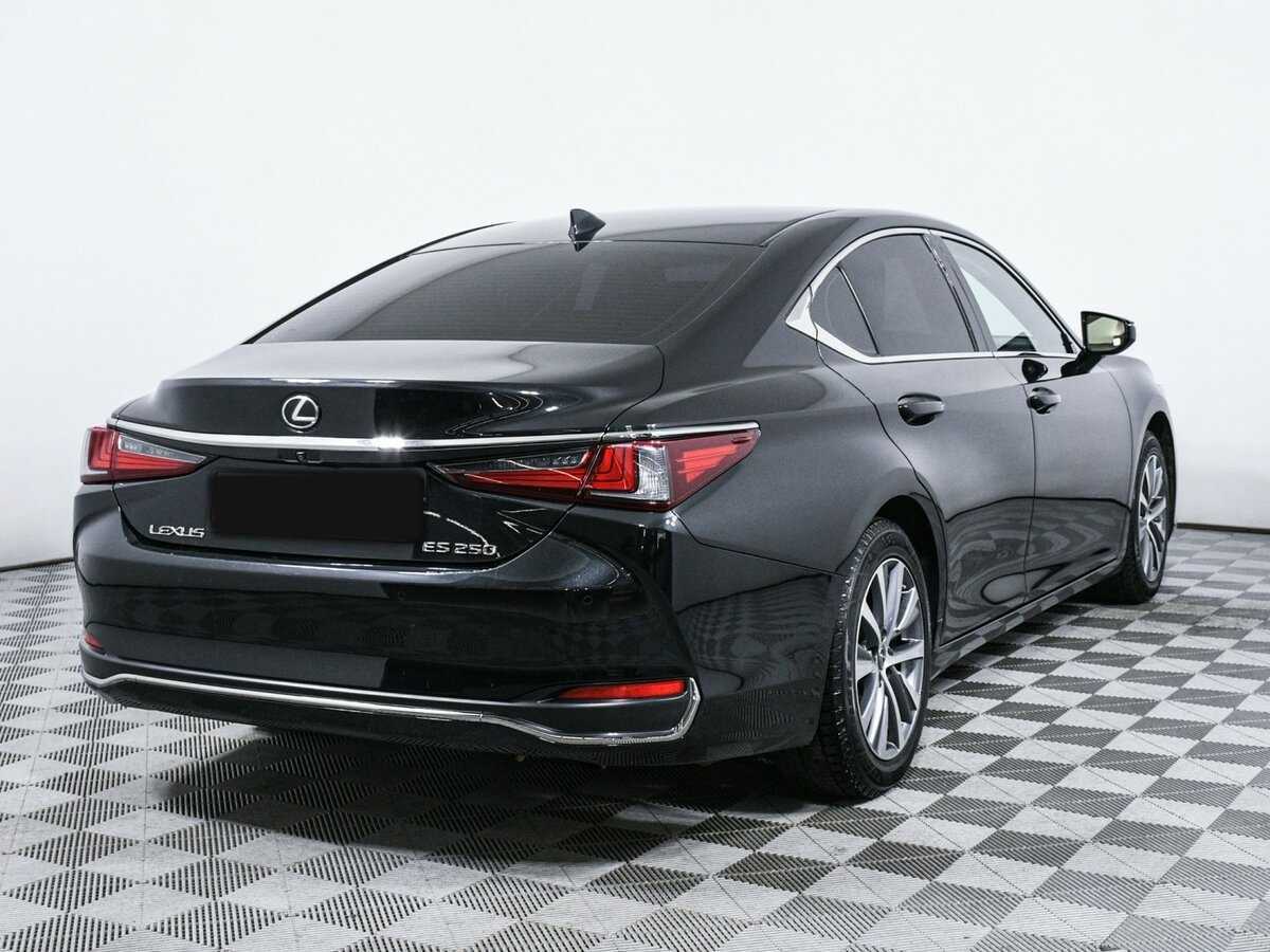 Lexus ES с пробегом — 2019 год. Фото: #3