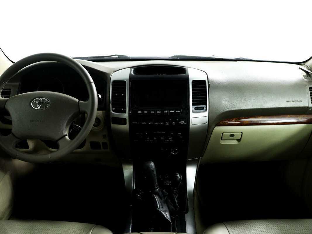 Toyota Land Cruiser Prado с пробегом — 2004 год. Фото: #10